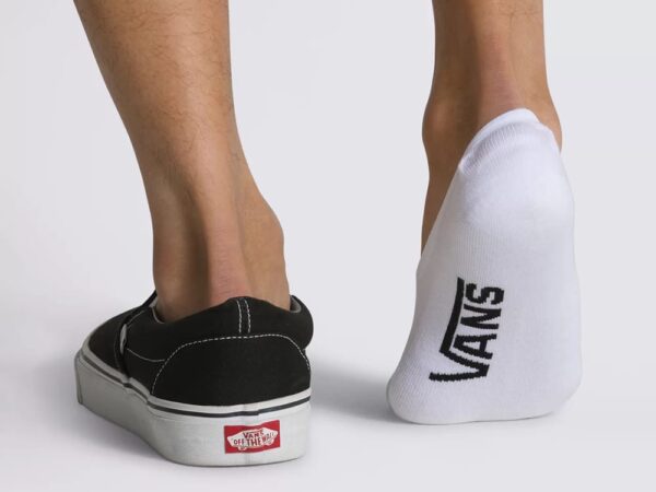 Por que as Meias Vans São um Item Essencial para o Seu Look?